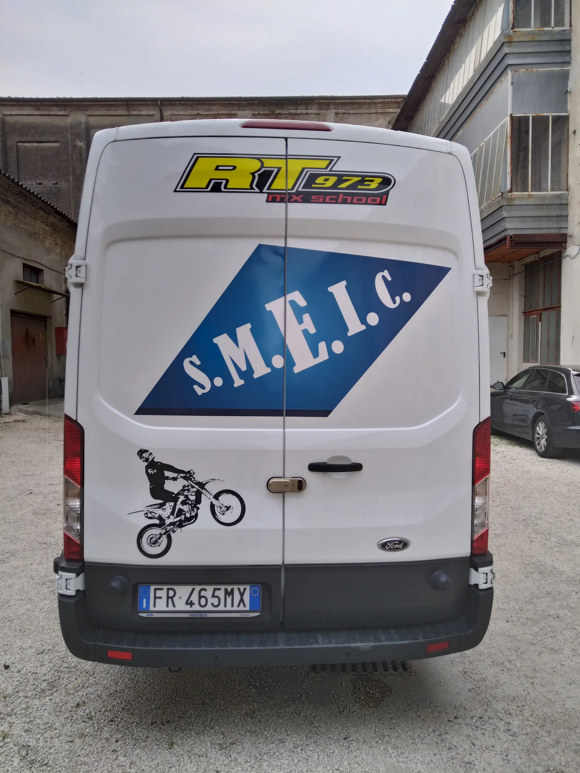 Automezzo 205