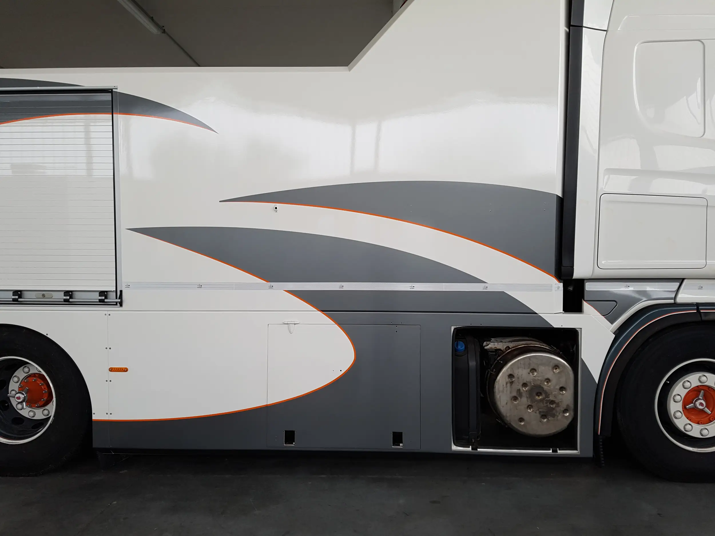 Automezzo 73