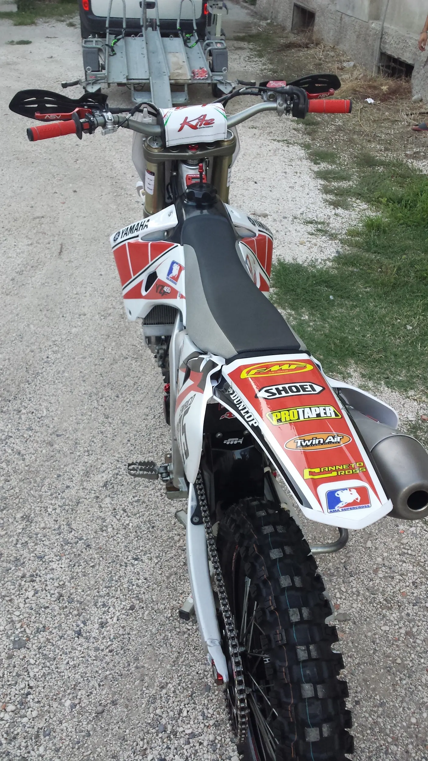 Moto 13
