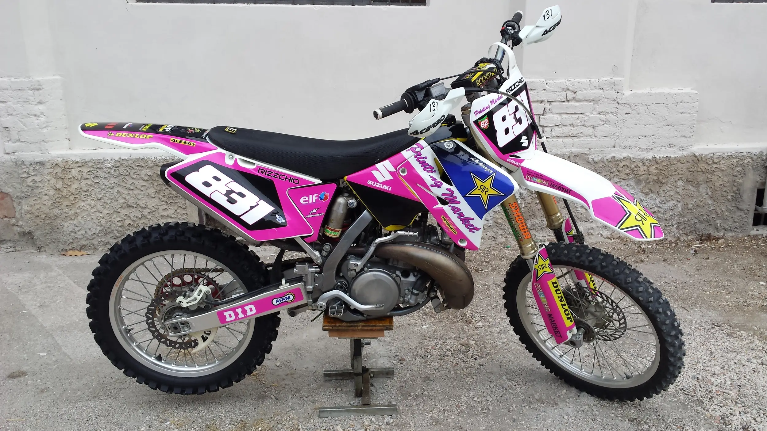 Moto 19