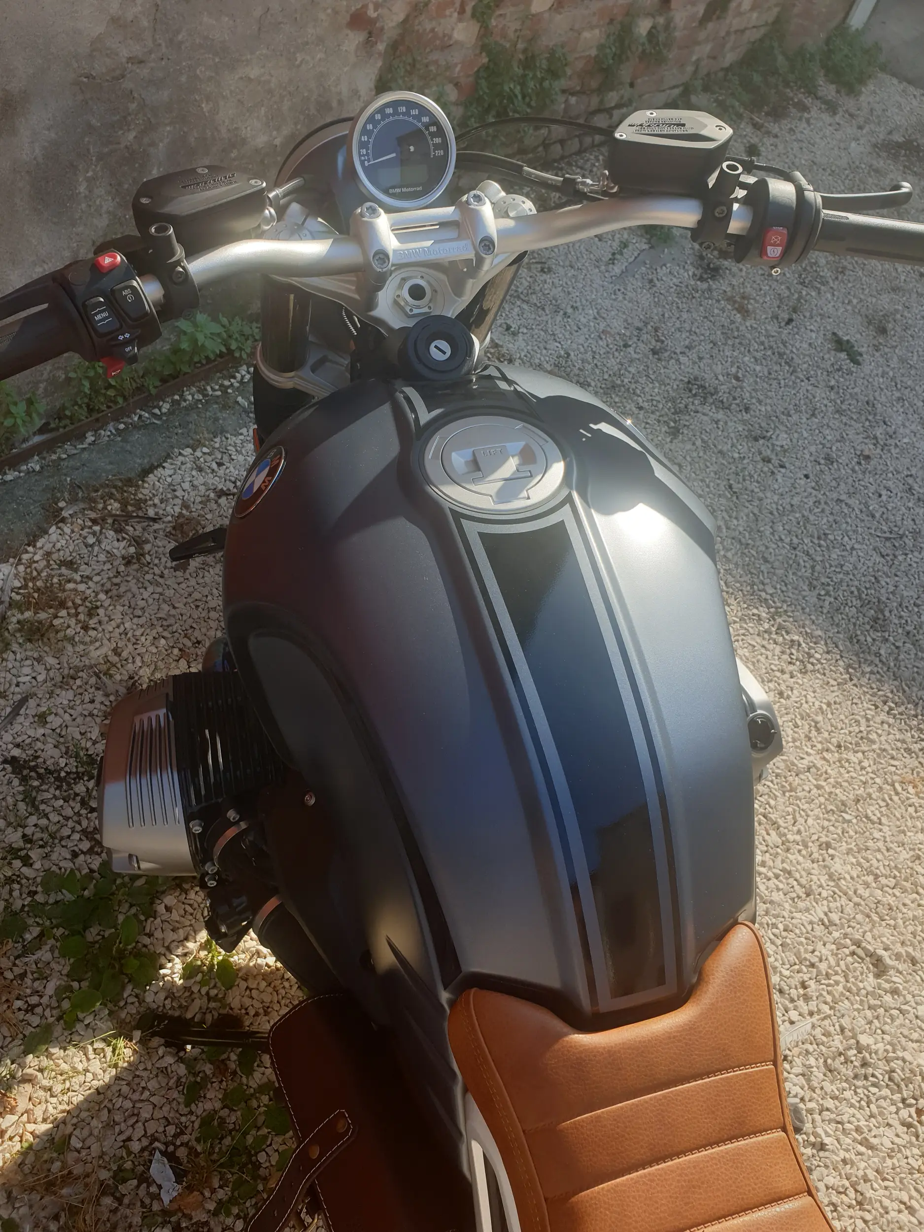 Moto 23