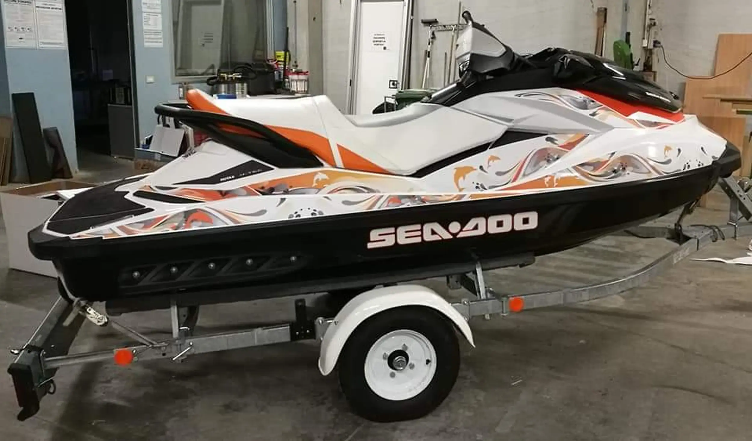 Moto 27